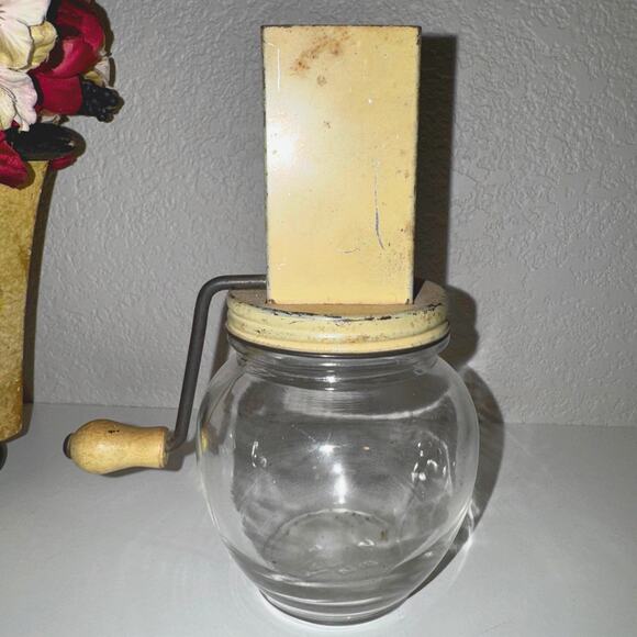 Vintage Nut Grinder Chopper with Glass Jar & Hand Crank Floral Top - Picture 2 of 8